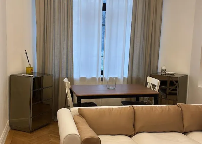 Brand New City Center -115Sq