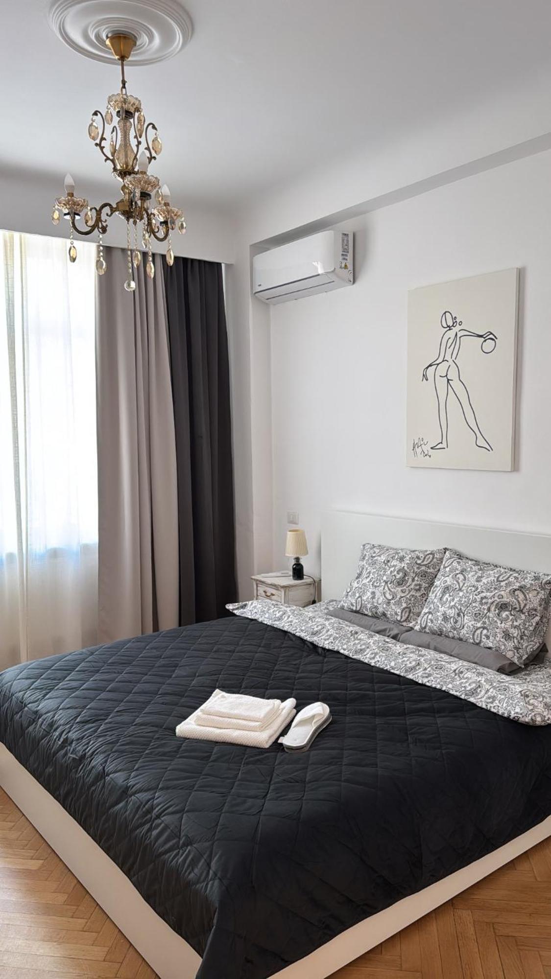 Brand New City Center -115Sq Bucureşti